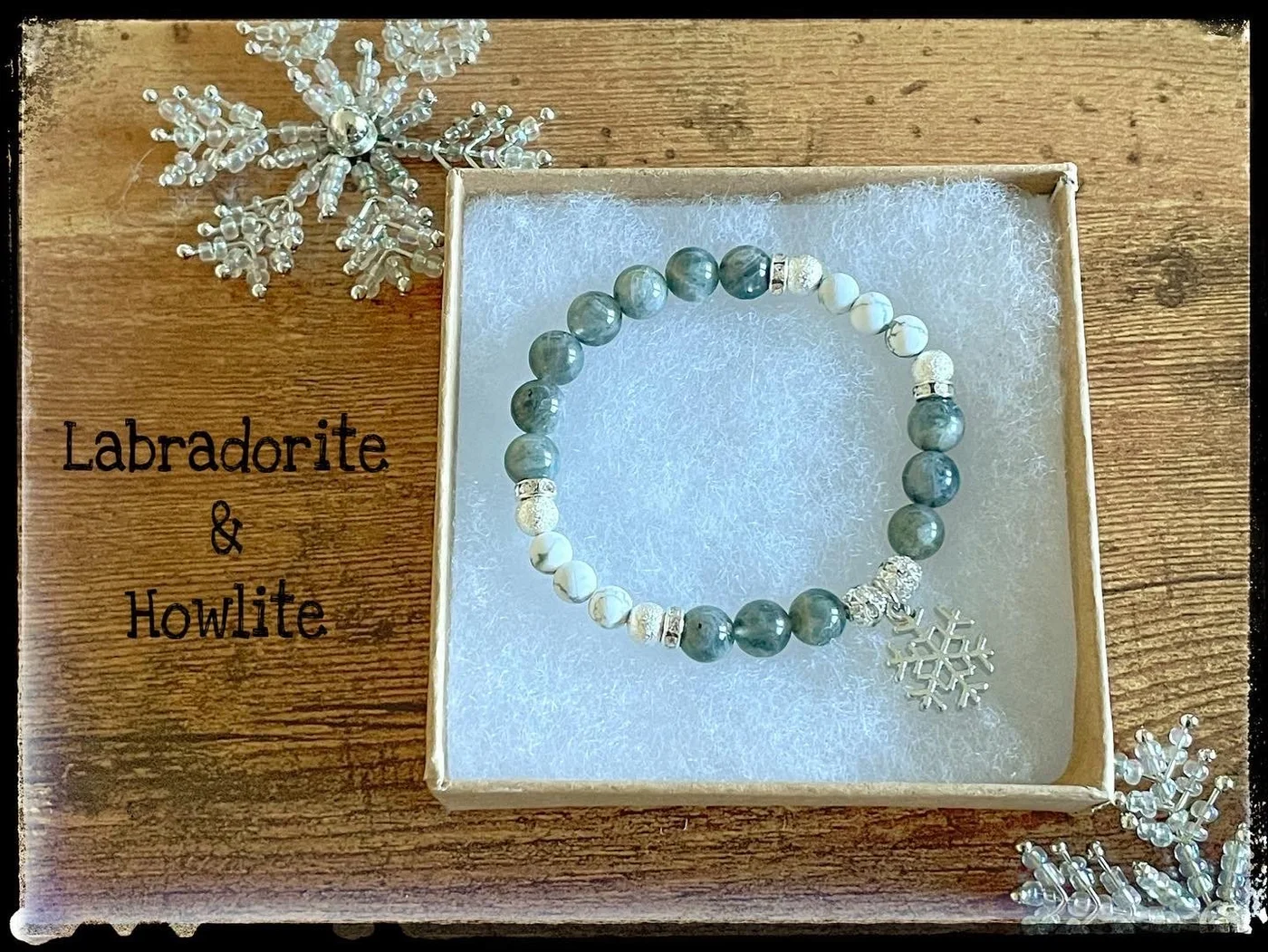 Pale labradorite and howlite bracelet with winter decorations